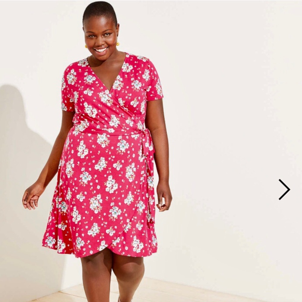 LOFT PLUS FLORAL WRAP DRESS NWT